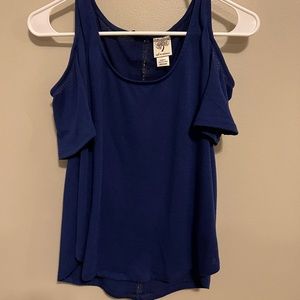 Open Shoulder T-Shirt